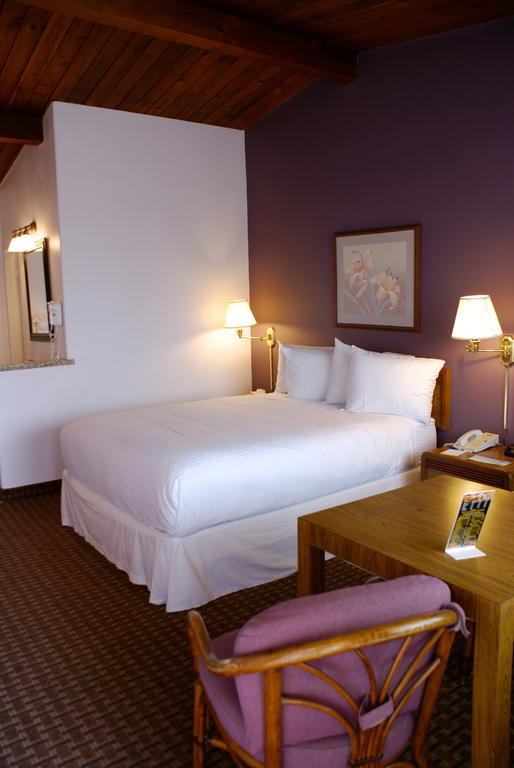 Days Inn Harbor View San Diego Exterior photo
